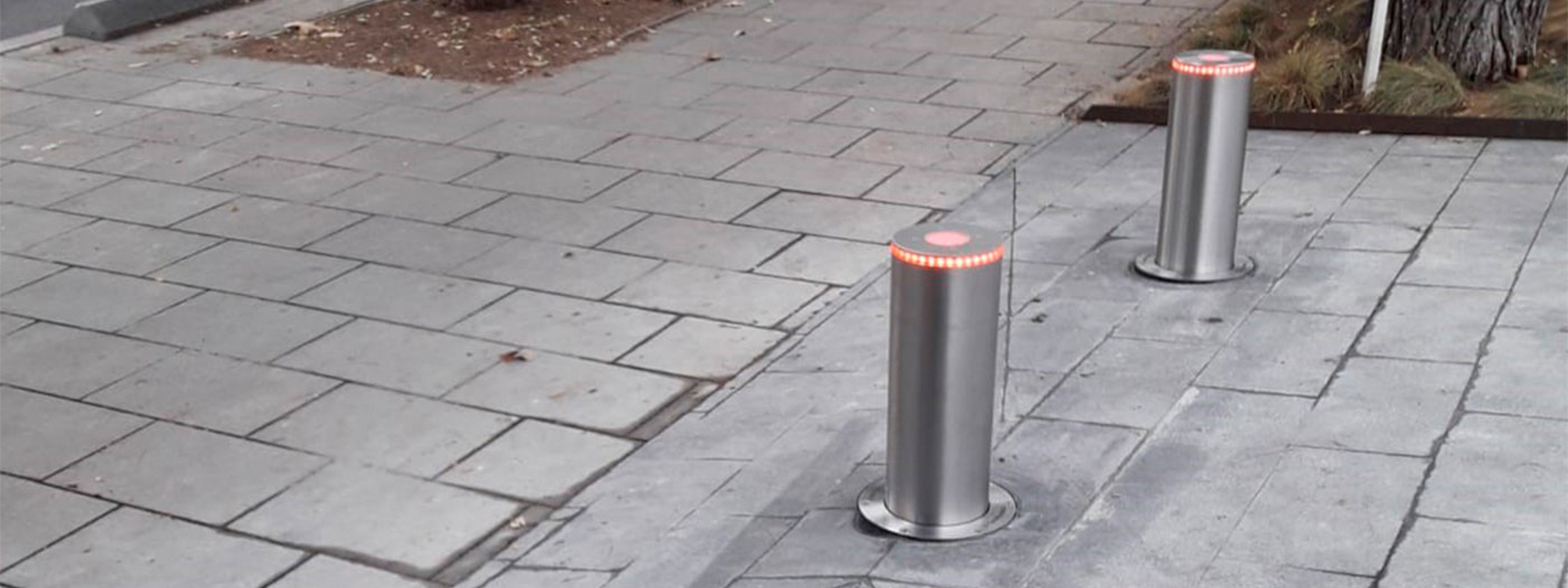 How Telescopic Bollards Improve Traffic Management